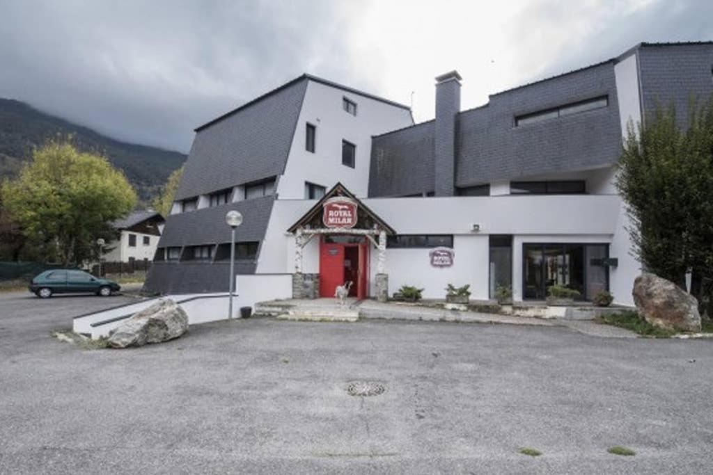 Le Repere Du Cerf T2 Residence Royal Milan St Lary Soulan Saint-Lary-Soulan Dış mekan fotoğraf